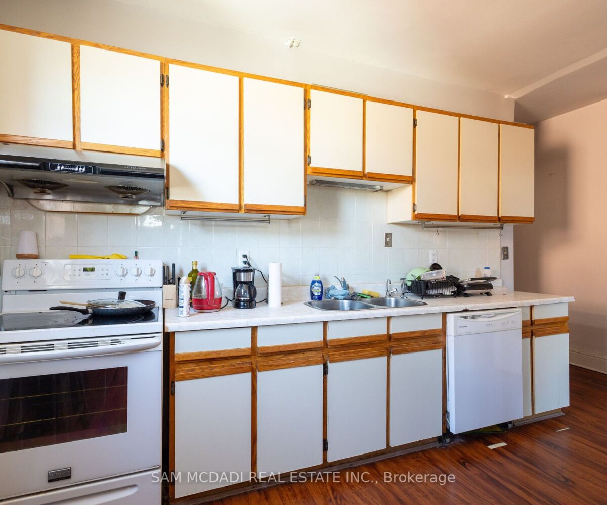 1212 Dufferin St - Featured Listing in Toronto by Sam McDadi - 24