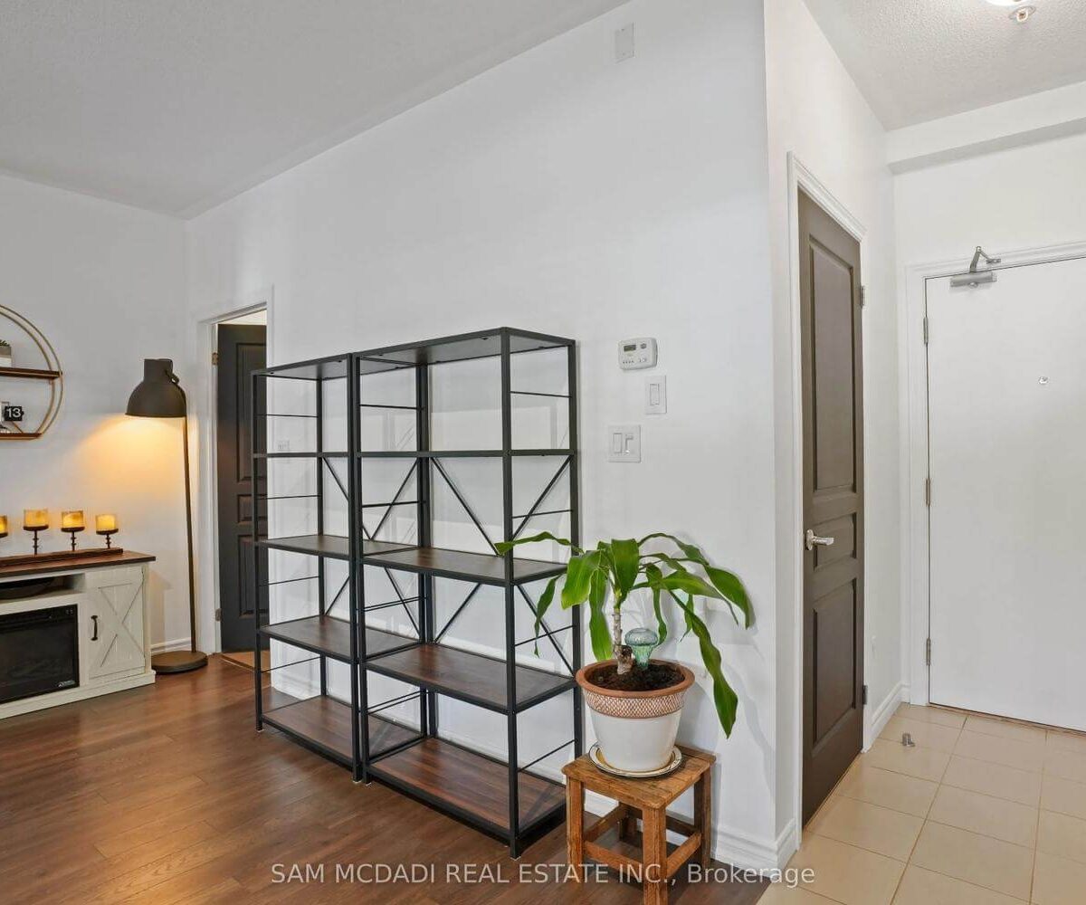 131 – 570 Lolita Gardens – Featured Listing in Mississauga by Sam McDadi – 04
