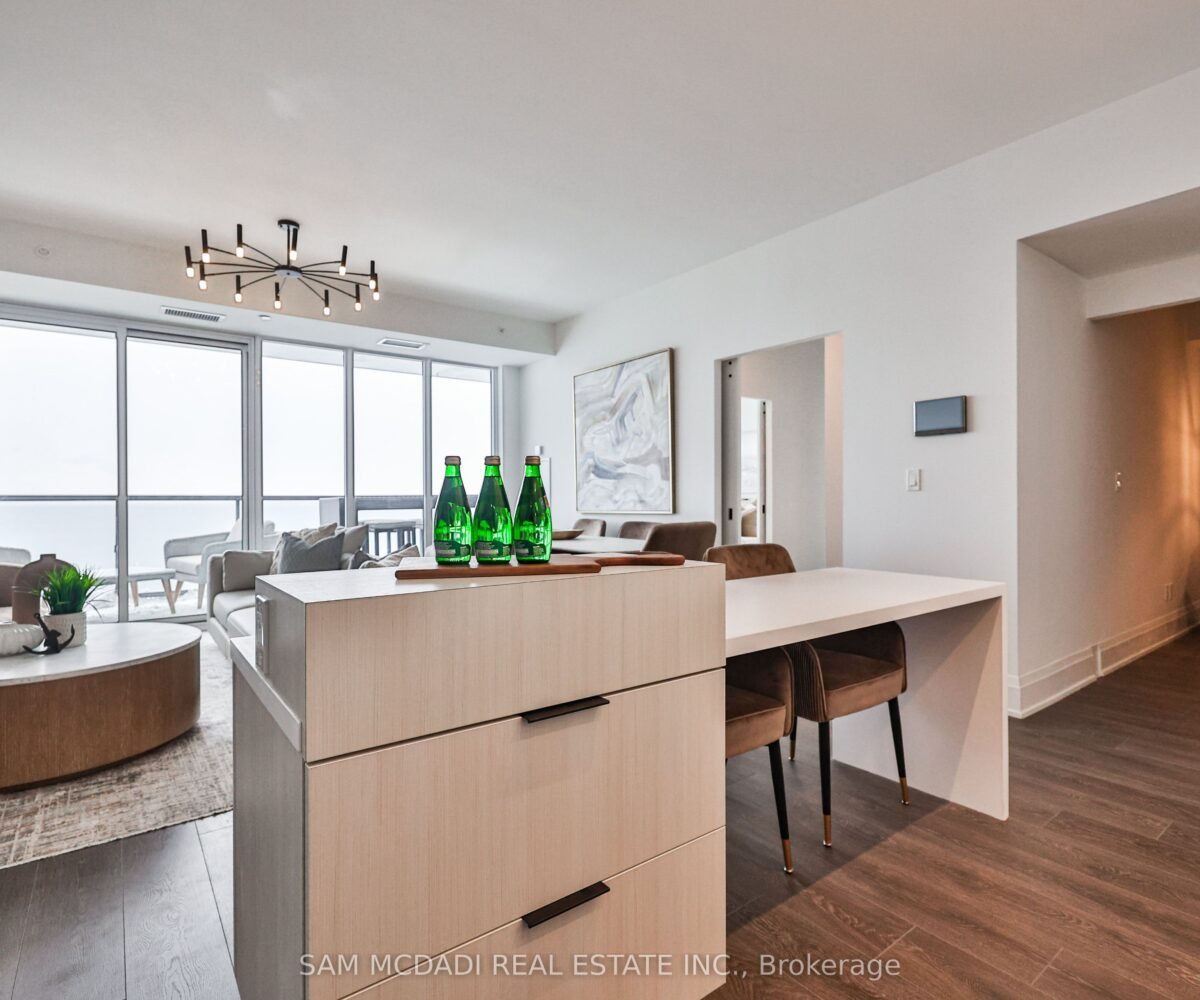 2204 – 370 Martha Street – Featured Listing in Burlington by Sam McDadi – 21
