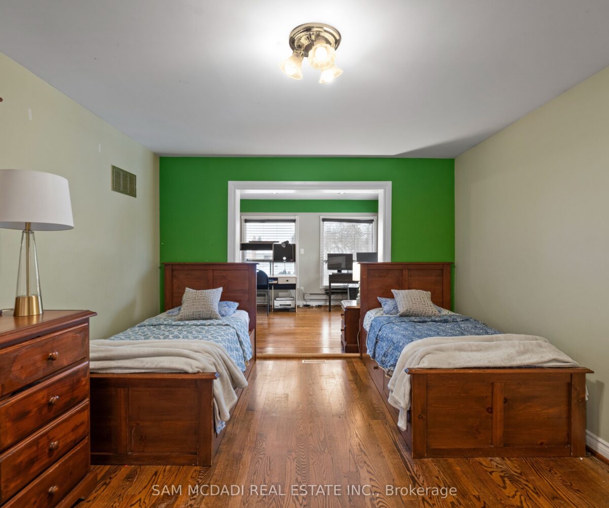 2339 Glengarry Road – Featured Listing in Mississauga by Sam McDadi – 23