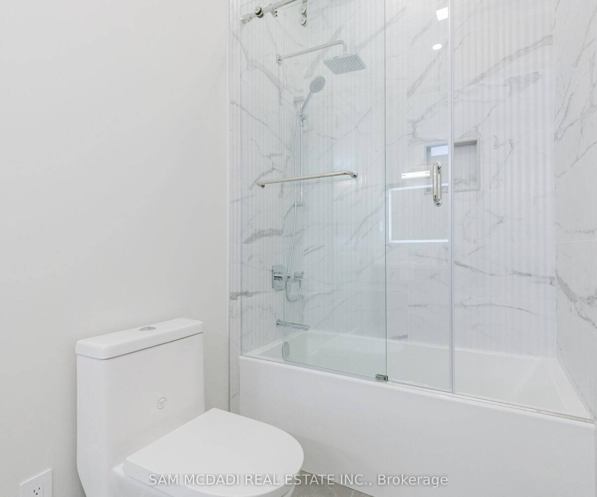2346 Rebecca Street – Featured Listing in Oakville by Sam McDadi – 32
