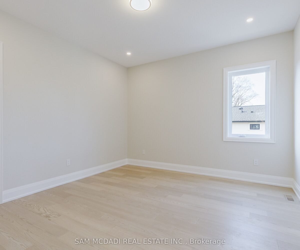 2346 Rebecca Street – Featured Listing in Oakville by Sam McDadi – 33