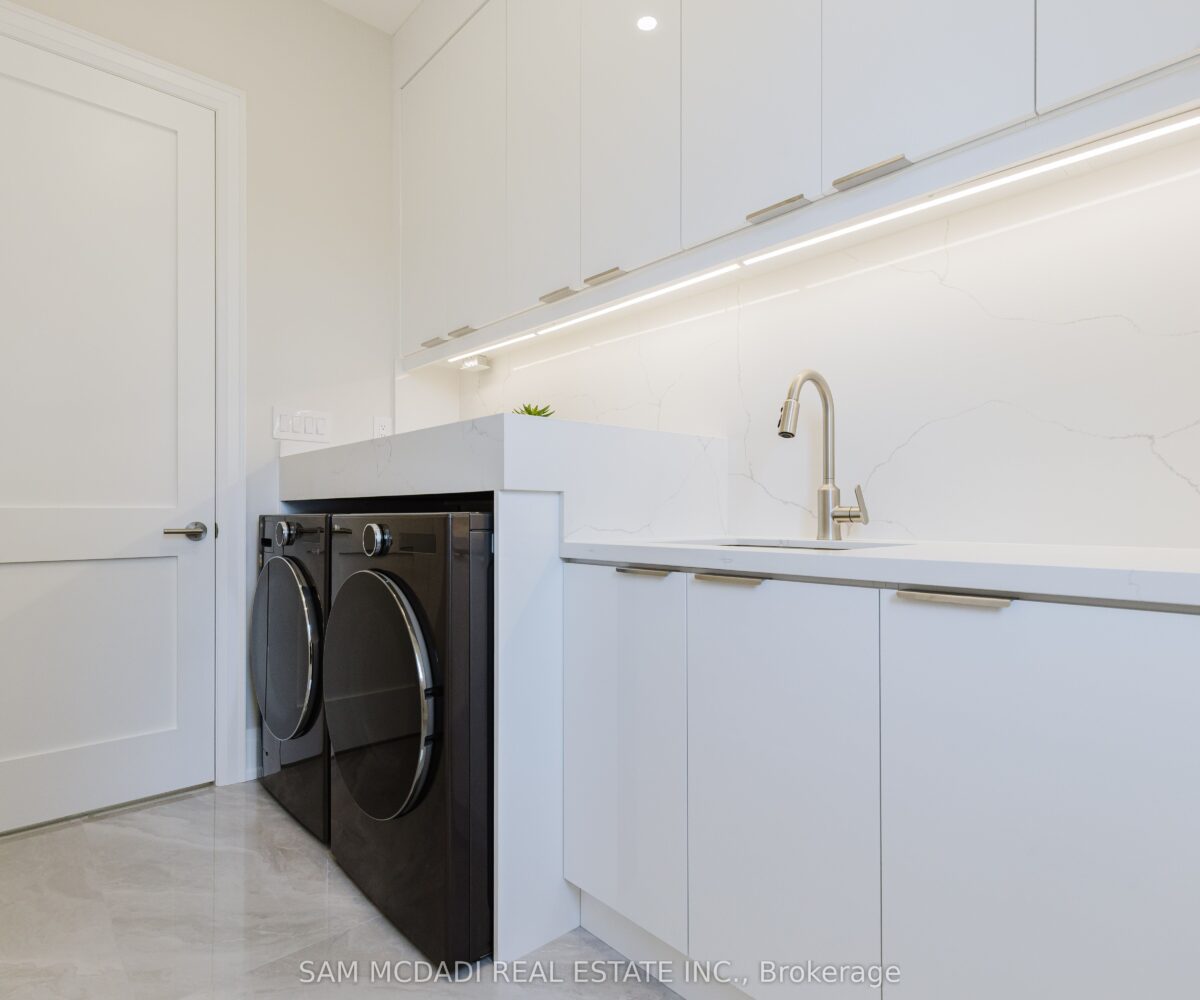 2346 Rebecca Street – Featured Listing in Oakville by Sam McDadi – 39