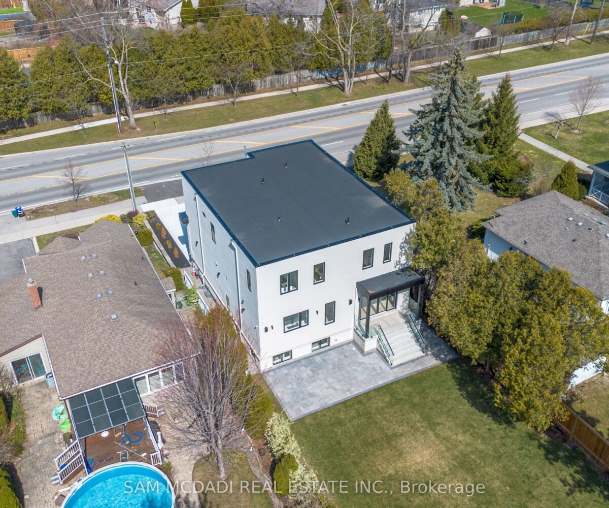 2346 Rebecca Street – Featured Listing in Oakville by Sam McDadi – 49