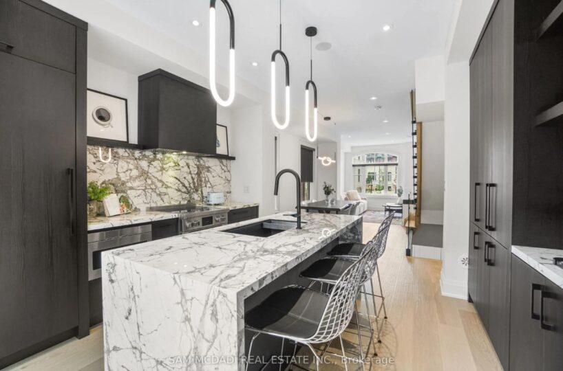 24 – 10 Lunar Crescent – Featured Listing in Mississauga by Sam McDadi – 01