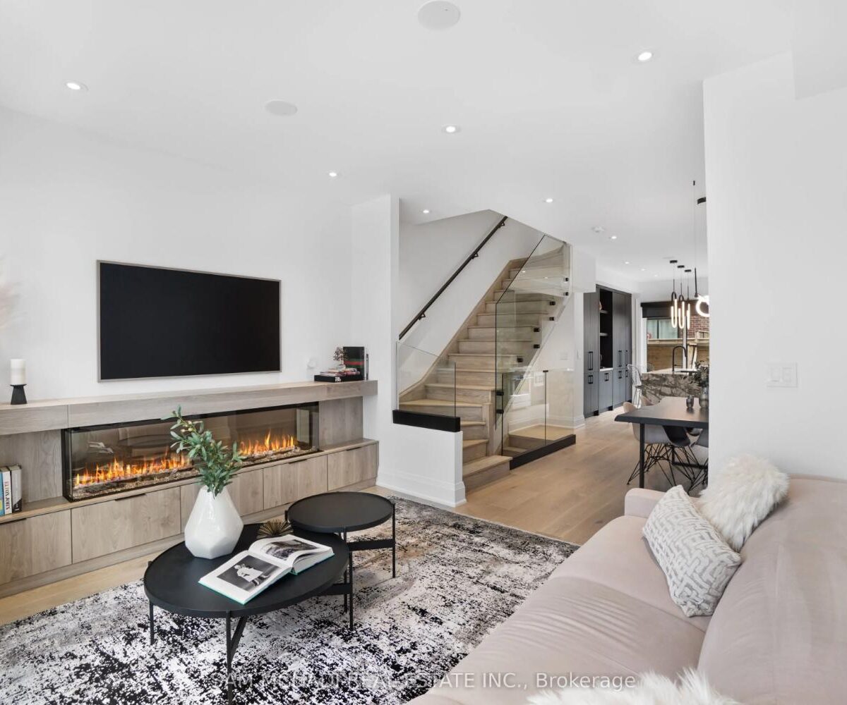 24 – 10 Lunar Crescent – Featured Listing in Mississauga by Sam McDadi – 03