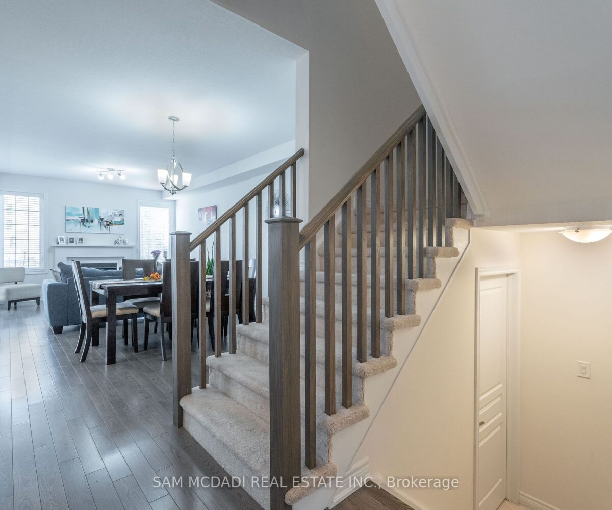 3094 Blackfriar Common – Featured Listing in Oakville by Sam McDadi – 05