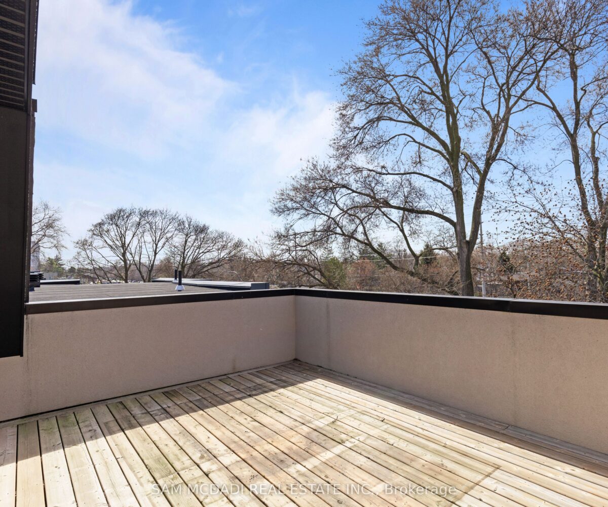 4 Iroquois Avenue – Featured Listing in Mississauga by Sam McDadi – 35