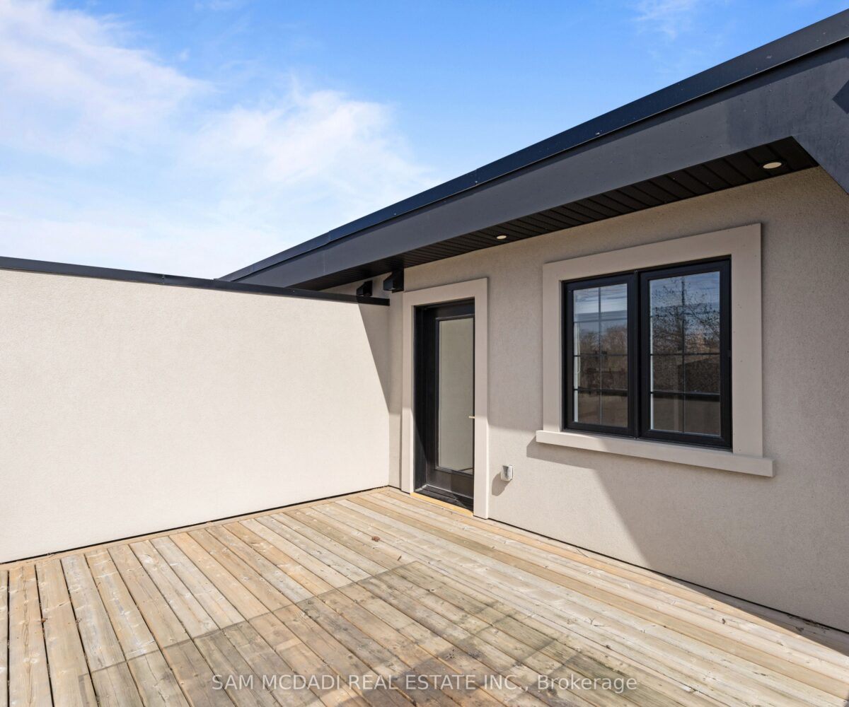 4 Iroquois Avenue – Featured Listing in Mississauga by Sam McDadi – 36