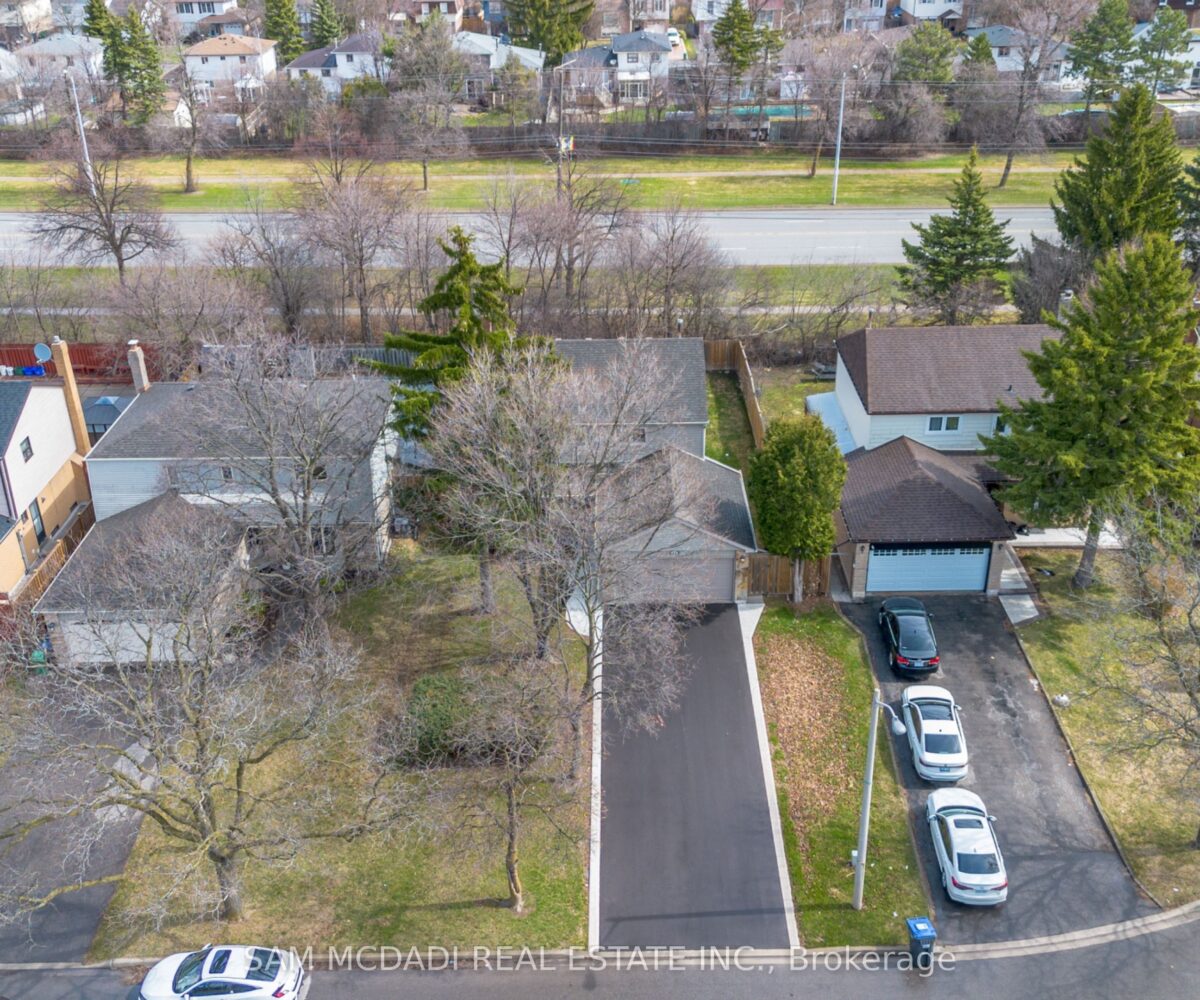 44 Madrid Crescent – Featured Listing in Brampton by Sam McDadi – 38