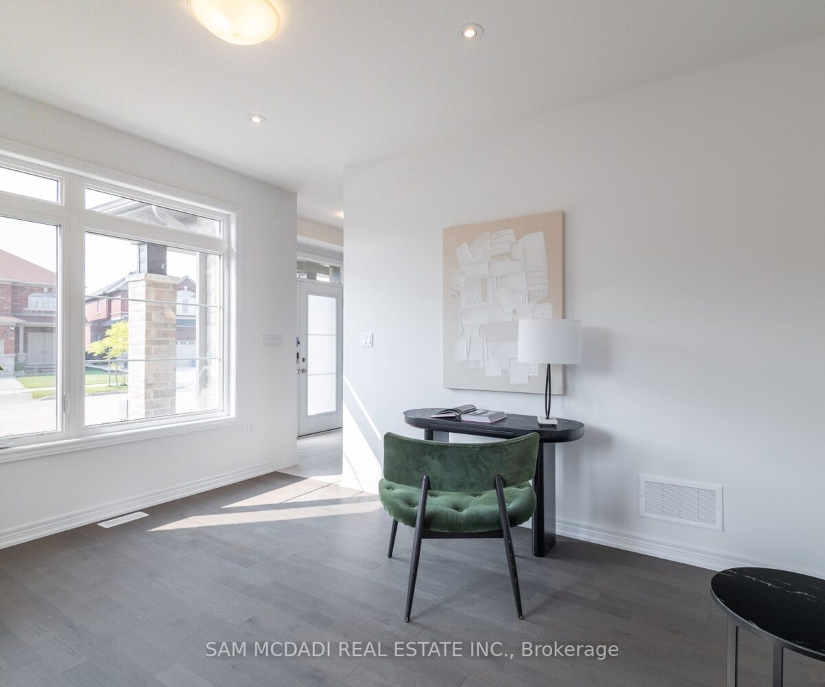 50 Halo St – Featured Listing in Hamilton by Sam McDadi – 03