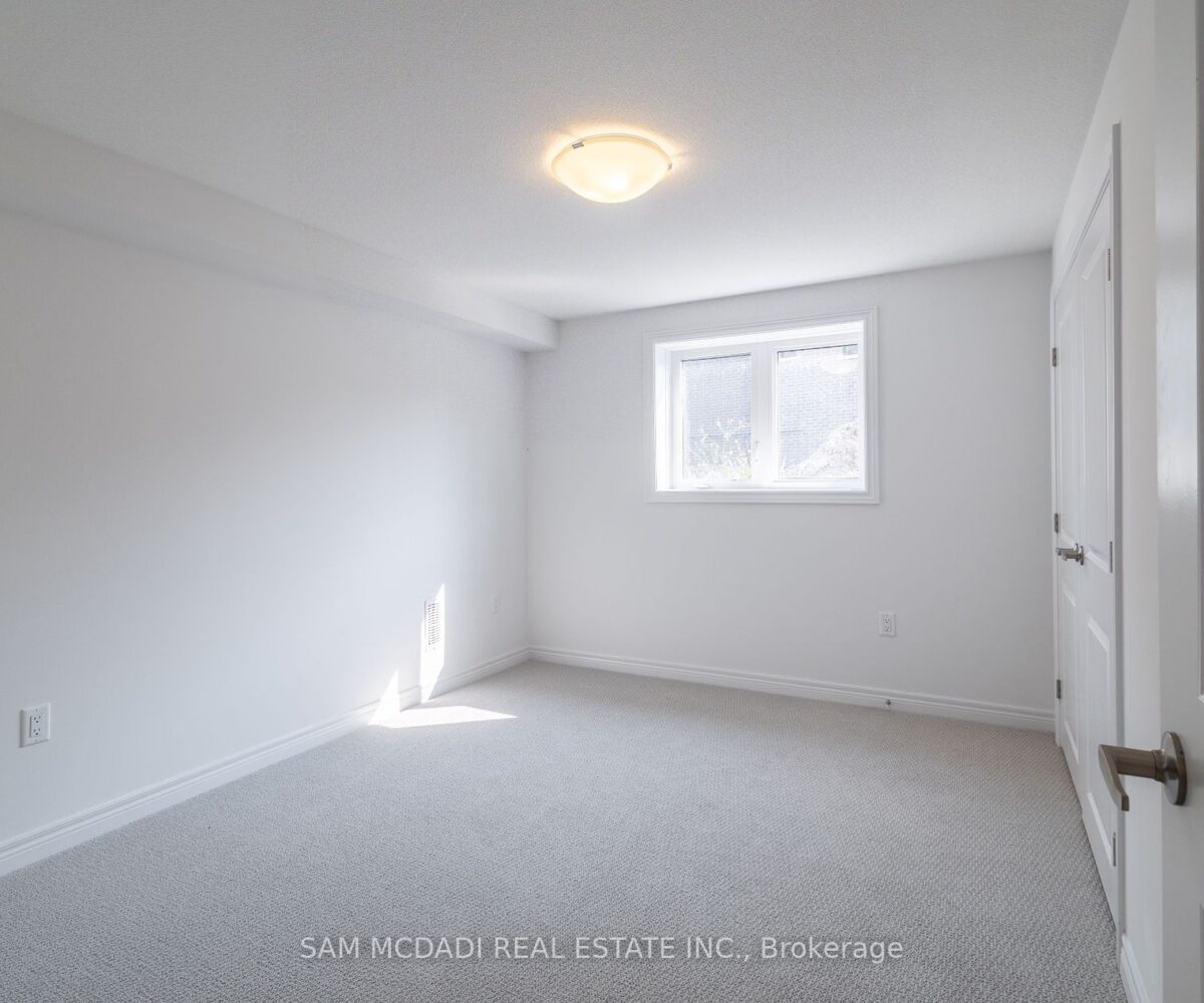 50 Halo St – Featured Listing in Hamilton by Sam McDadi – 34