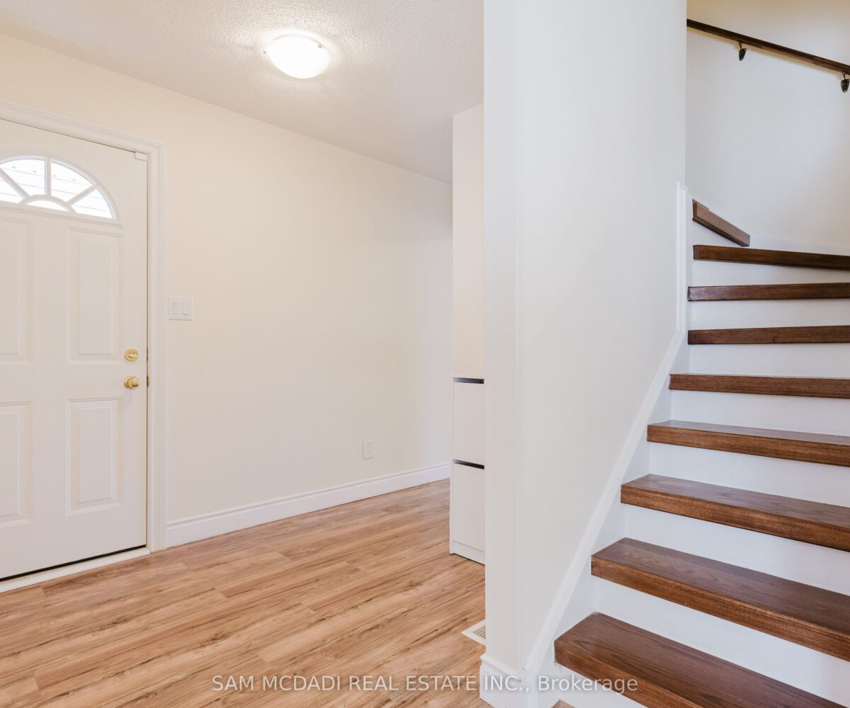 522 Roseheath Drive – Featured Listing in Milton by Sam McDadi – 14