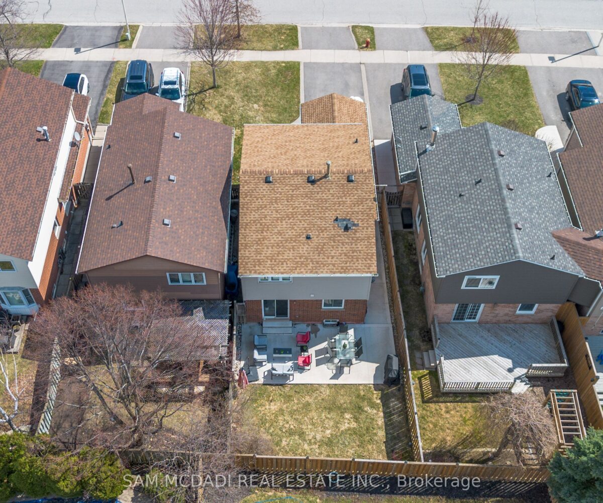 522 Roseheath Drive – Featured Listing in Milton by Sam McDadi – 29