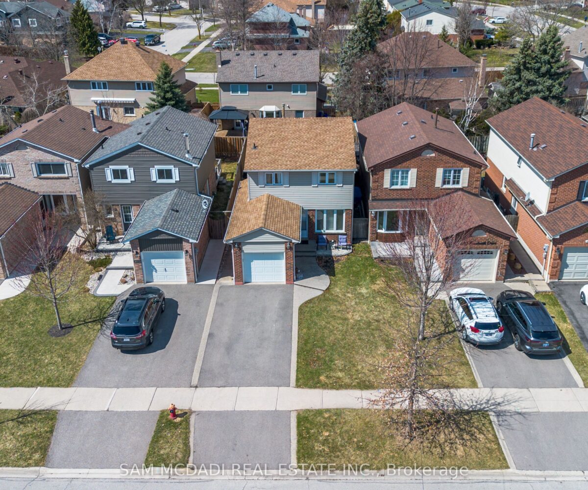 522 Roseheath Drive – Featured Listing in Milton by Sam McDadi – 30