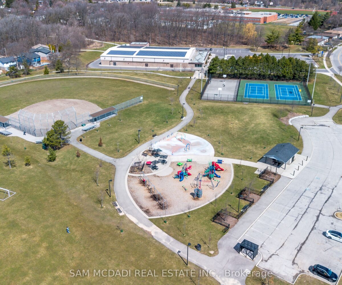 522 Roseheath Drive – Featured Listing in Milton by Sam McDadi – 33