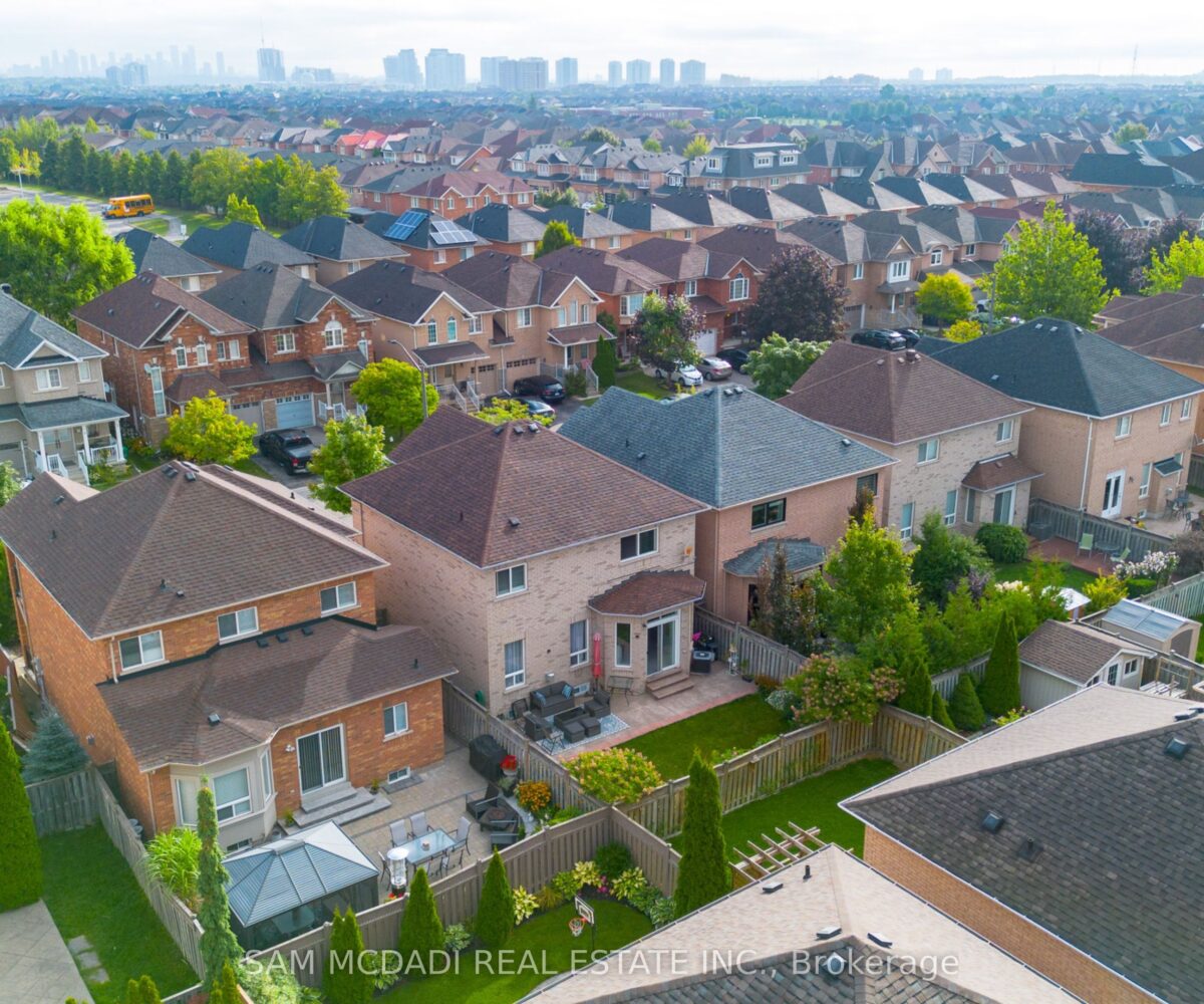 5562 Katy Gate – Featured Listing in Mississauga by Sam McDadi – 32
