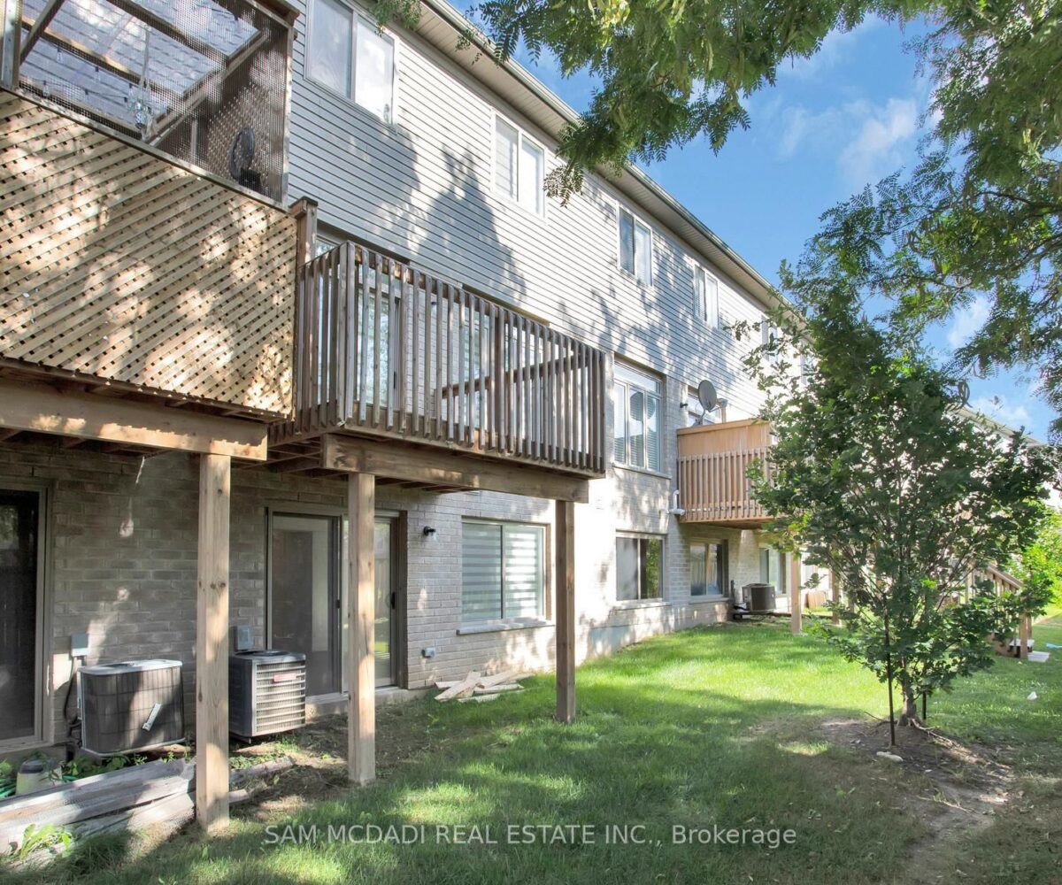 8 - 1023 Devonshire Ave - Featured Listing in Woodstock by Sam McDadi - 36