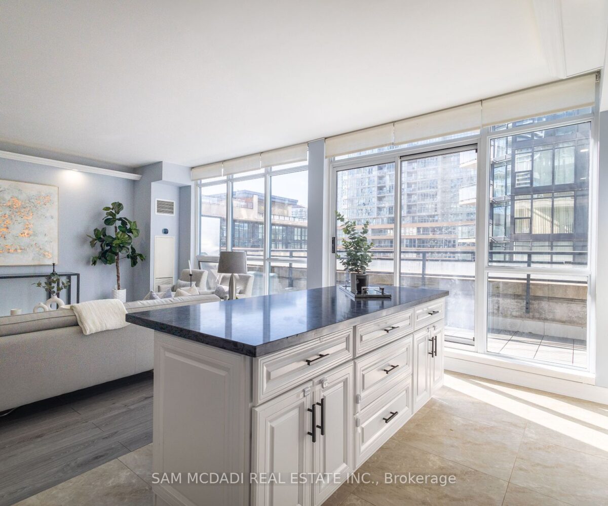 819 – 8 Telegram Mews – Featured Listing in Toronto by Sam McDadi – 16