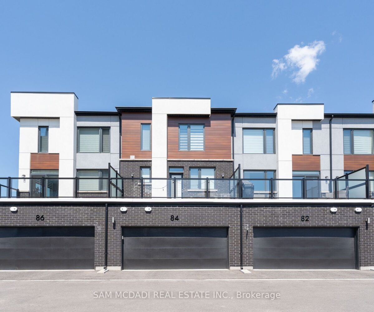 84 Kaitting Tr – Featured Listing in Oakville by Sam McDadi – 31