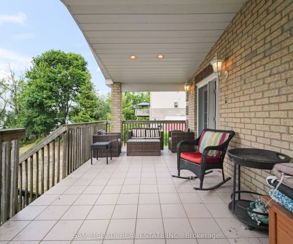 84 Maryland Drive – Featured Listing in Selwyn by Sam McDadi – 14