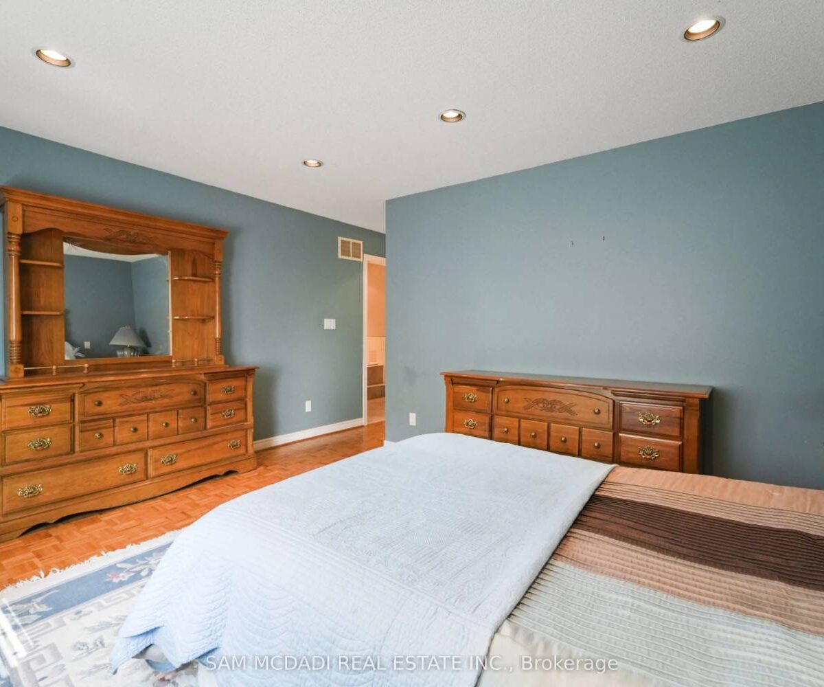 84 Maryland Drive – Featured Listing in Selwyn by Sam McDadi – 23