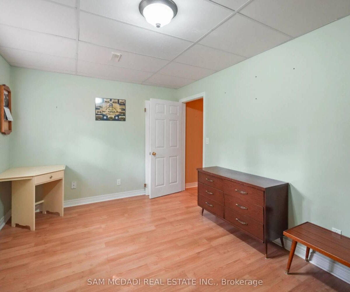 84 Maryland Drive – Featured Listing in Selwyn by Sam McDadi – 40