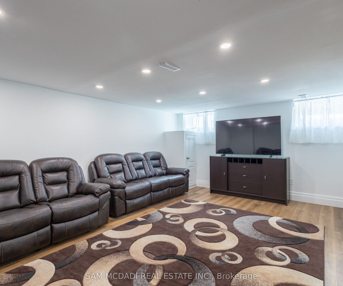 855 Jerseyville Road W – Featured Listing in Hamilton by Sam McDadi – 45