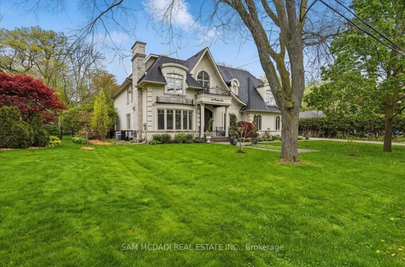 883 Parkland Avenue