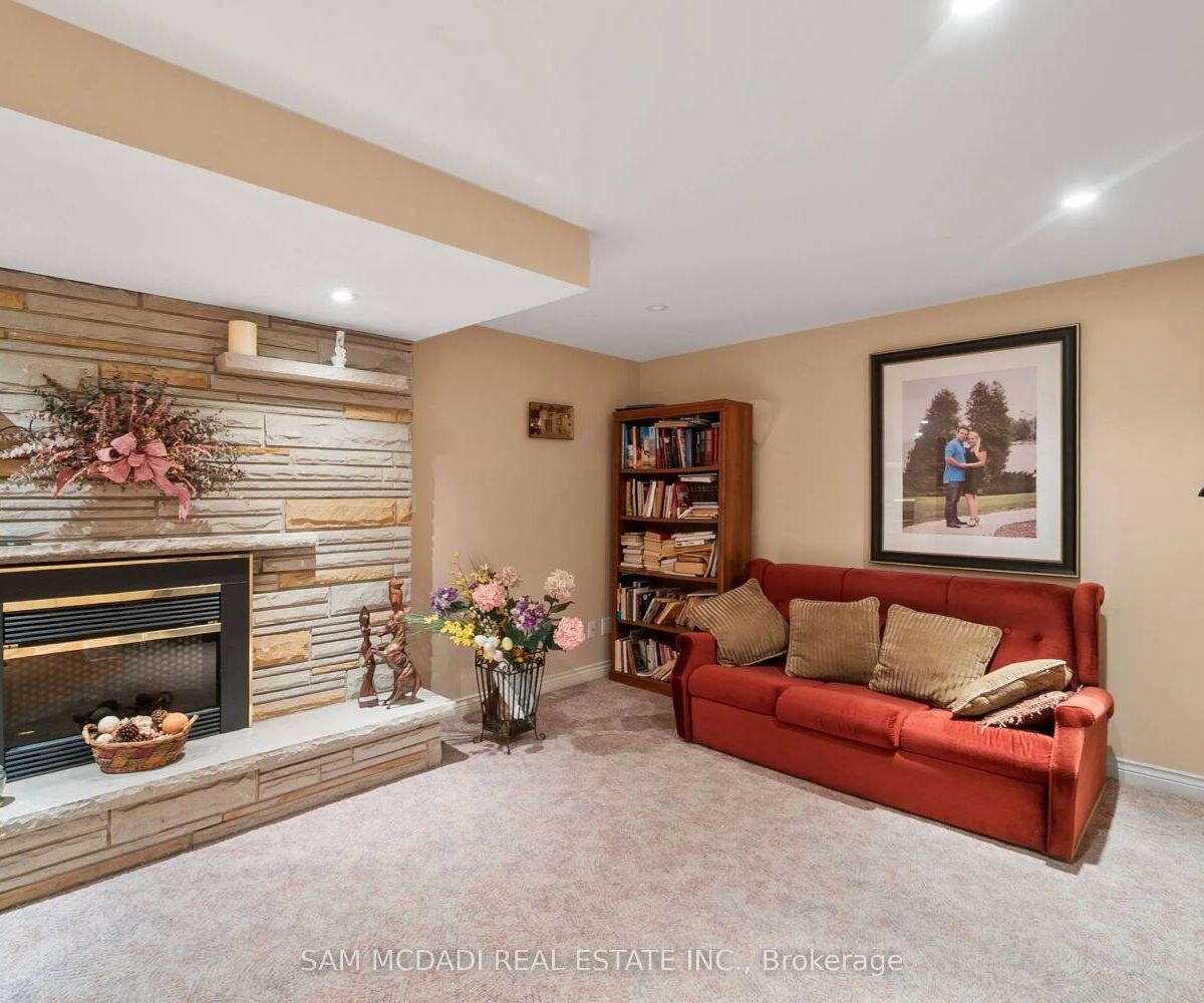 978 Tennyson Avenue – Featured Listing in Mississauga by Sam McDadi – 41